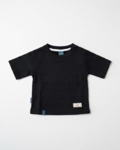 geometric textured tee black